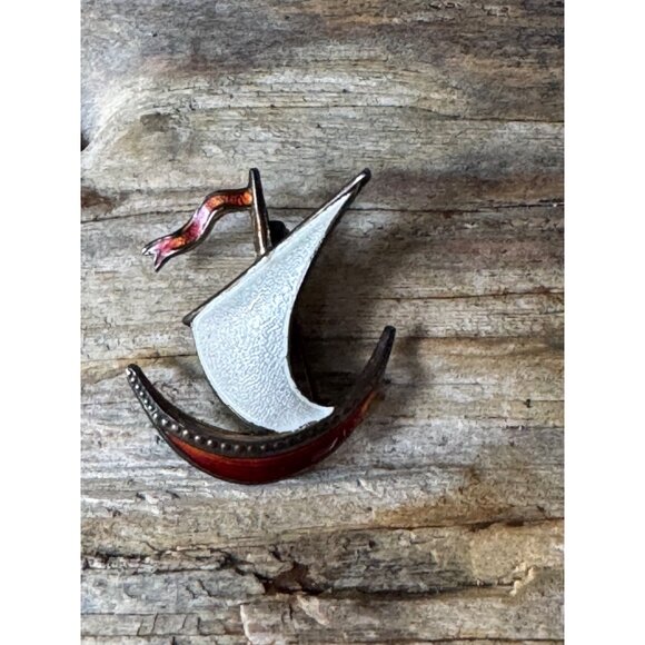 Vintage signed Ivar T Holth Norway Sterling Silver and Enamel Sailboat Brooch Pi - Picture 1 of 7